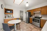 9315 213 STREET - thumbnail 3