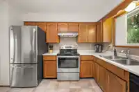 9315 213 STREET - thumbnail 5