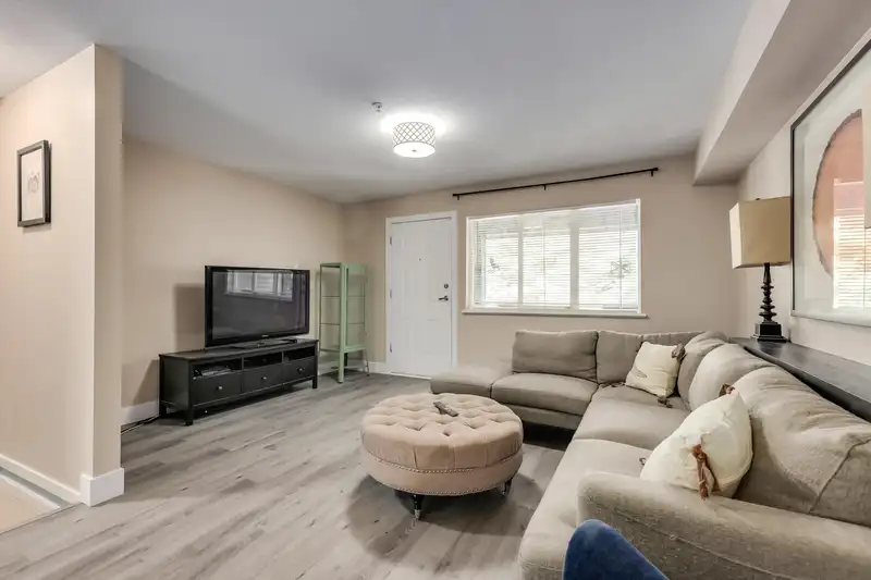 39 1268 RIVERSIDE DRIVE - photo 2 of 28