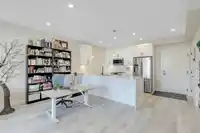 309 11893 227 STREET - thumbnail 16