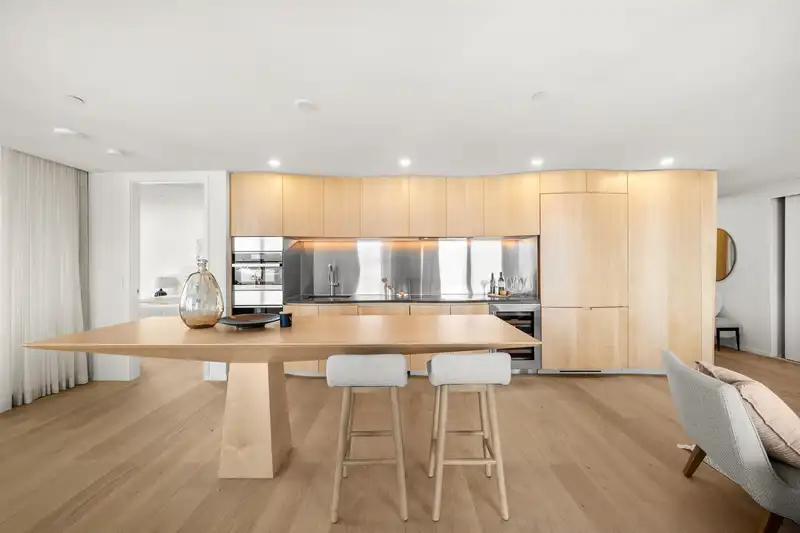 3702 1568 ALBERNI STREET - photo 3 of 33