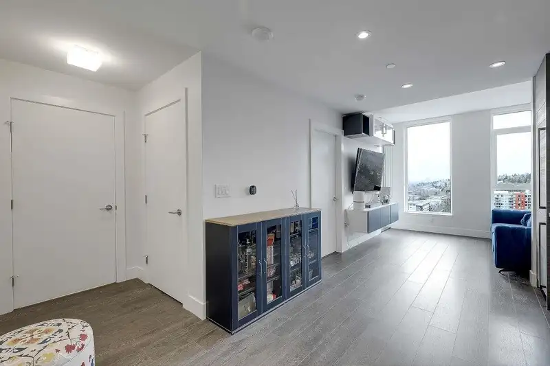 1705 3438 SAWMILL CRESCENT - photo 4 of 35