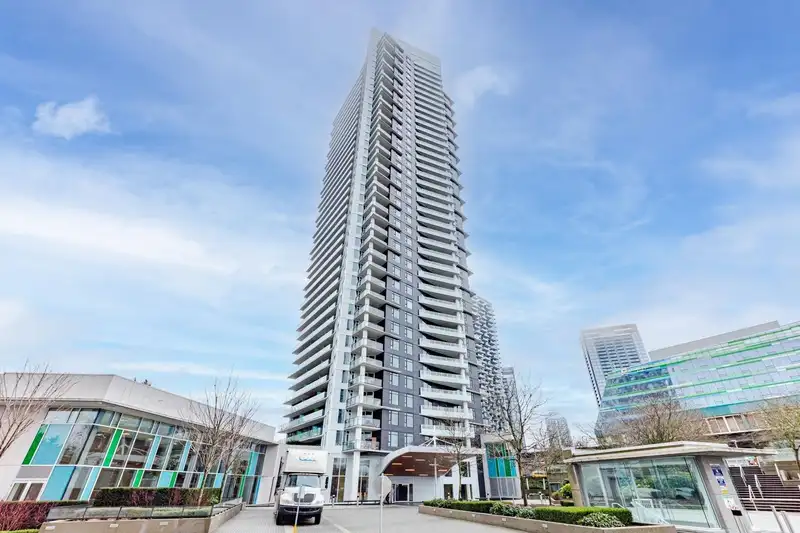 3303 9887 WHALLEY BOULEVARD - photo 1 of 8