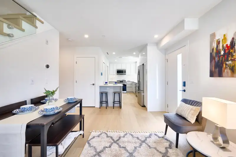810 E 51ST AVENUE - photo 1 of 17