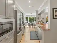 103 2110 YORK AVENUE - thumbnail 11