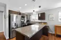 412 5488 198 STREET - thumbnail 1