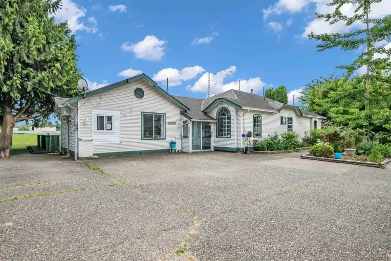 20692 RIVER ROAD - photo 1 of 25