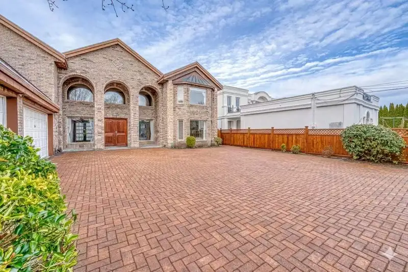 5471 GARRISON ROAD - photo 3 of 36