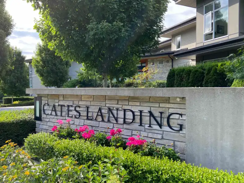104 3825 CATES LANDING WAY - photo 1 of 24