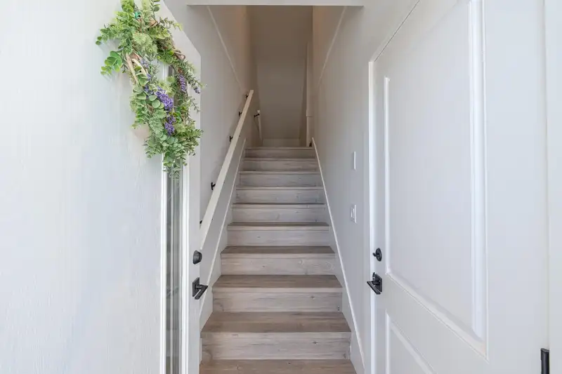 26 20321 80 AVENUE - photo 4 of 33
