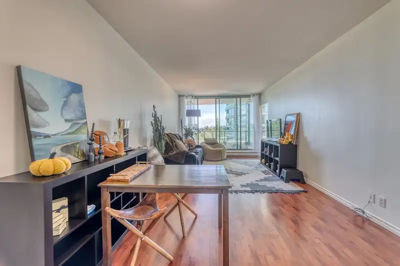 701 8851 LANSDOWNE ROAD - photo 1 of 20