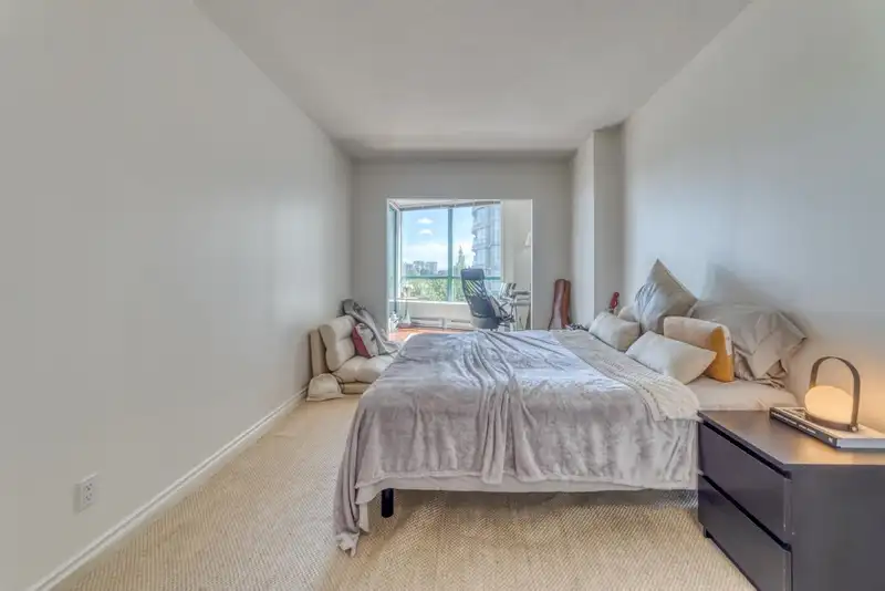 701 8851 LANSDOWNE ROAD - photo 3 of 20