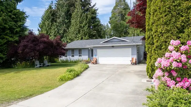 1823 HALL ROAD - photo 1 of 37