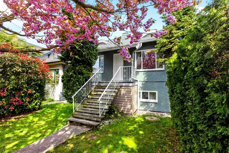 2975 W 8TH AVENUE - photo 1 of 37