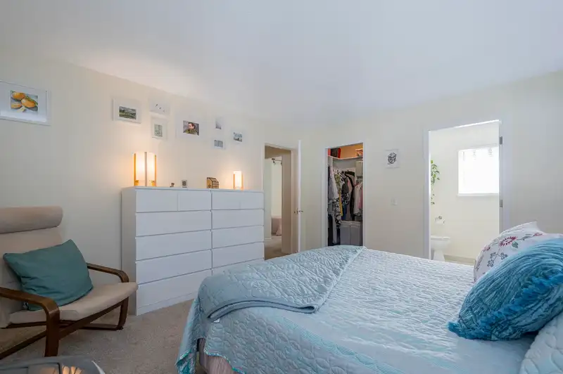 20 21928 48 AVENUE - photo 4 of 36