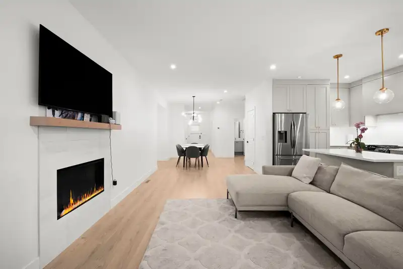 16782 21A AVENUE - photo 3 of 35