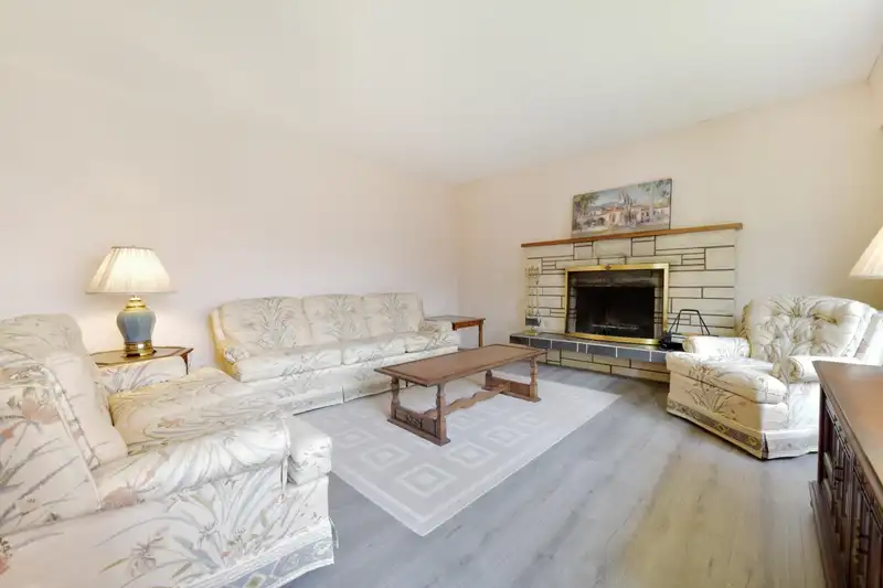 854 GALE DRIVE - photo 3 of 30