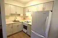 319 7377 SALISBURY AVENUE - thumbnail 2