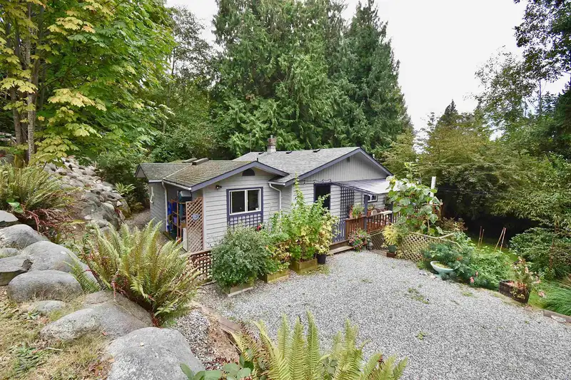 776 GEDDES ROAD - photo 1 of 34