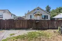 12768 112B AVENUE - thumbnail 2