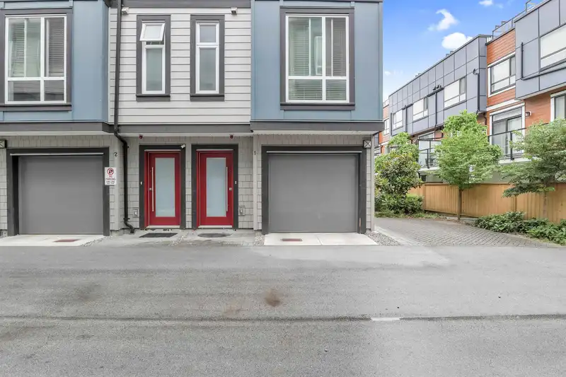 1 5515 199A STREET - photo 2 of 27