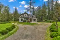 8430 196 STREET - thumbnail 2