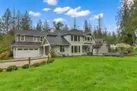 8430 196 STREET - thumbnail 3