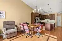 568 8258 207A STREET - thumbnail 9