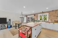 24633 56 AVENUE - thumbnail 8