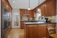 5019 200B STREET - thumbnail 12