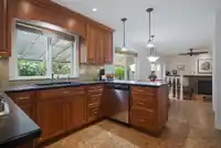 5019 200B STREET - thumbnail 15