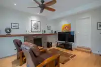 5019 200B STREET - thumbnail 18