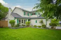 5019 200B STREET - thumbnail 3