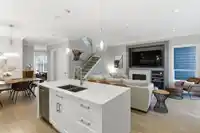 15786 23B AVENUE - thumbnail 3