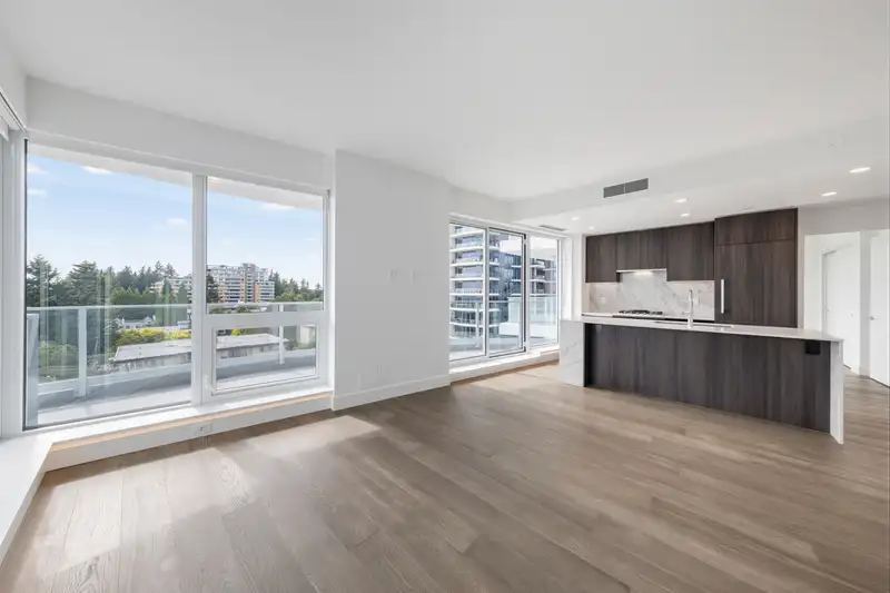 606 1475 FOSTER STREET - photo 3 of 24