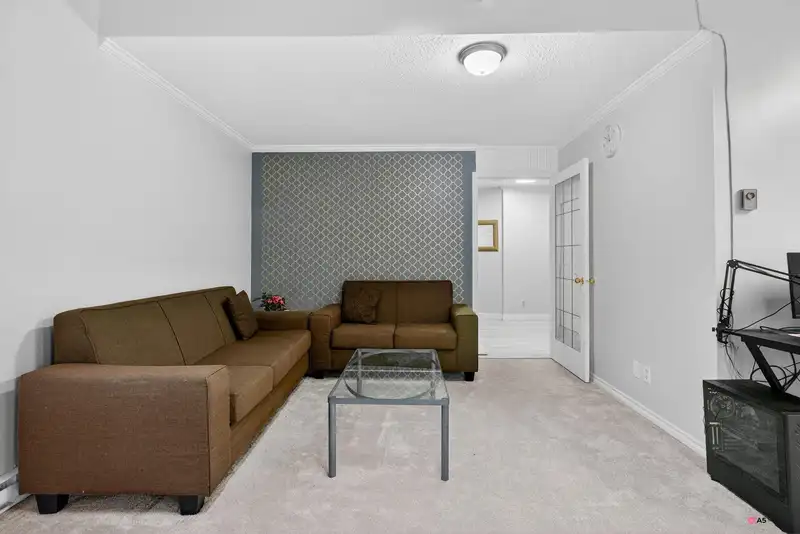 7363 129 STREET - photo 3 of 26