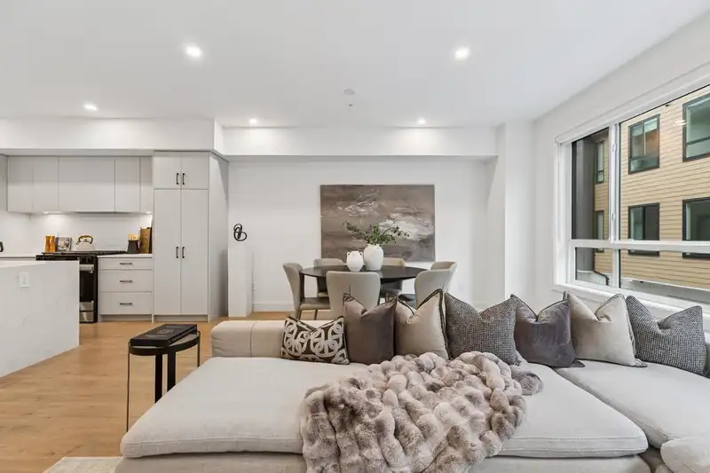 3 19667 55A AVENUE - photo 1 of 40