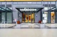 403 6633 BUSWELL STREET - thumbnail 3