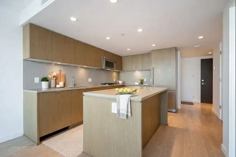 306 125 E 14TH STREET - photo 2 of 35