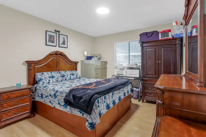 8502 148 STREET - photo 2 of 32