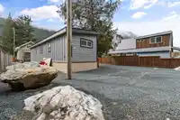 H113 STRAWBERRY LANE - thumbnail 27