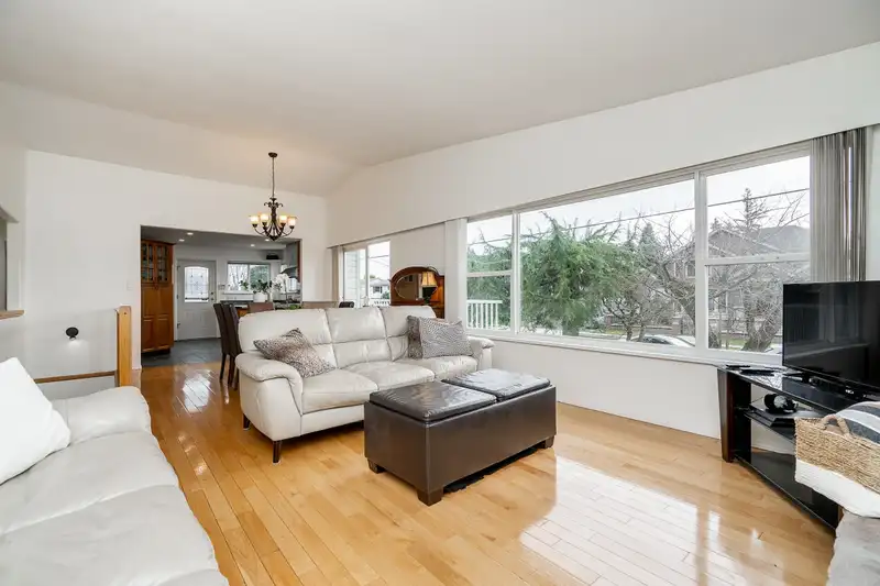 1415 CORNELL AVENUE - photo 4 of 40