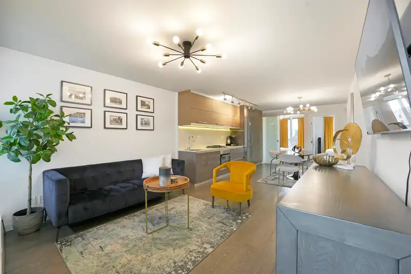 608 189 KEEFER STREET - photo 1 of 26