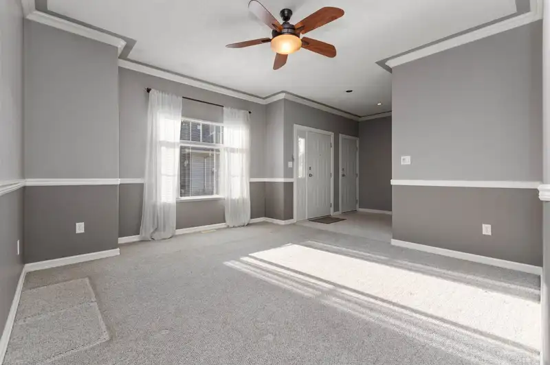 129 33751 7TH AVENUE - photo 3 of 38