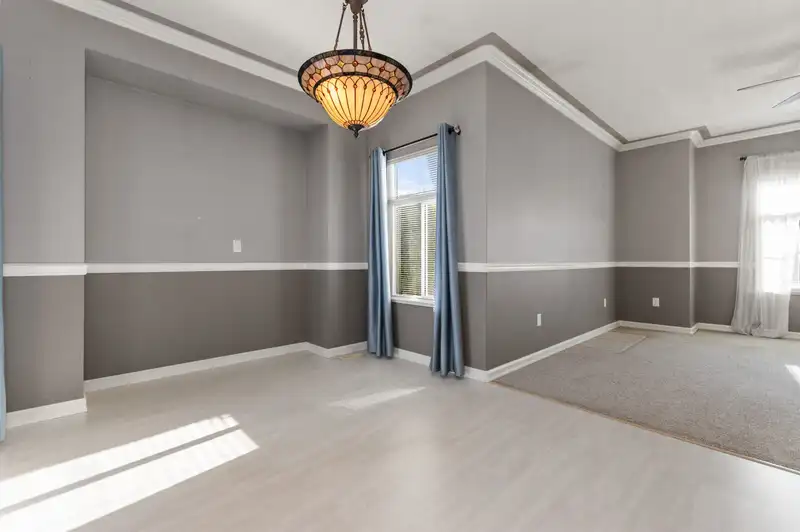129 33751 7TH AVENUE - photo 4 of 38