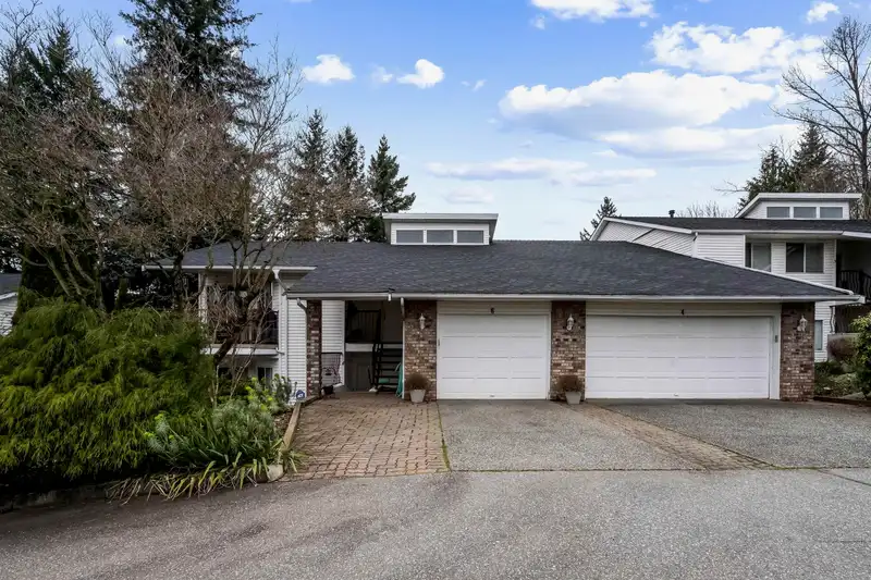 4 3632 BULKLEY STREET - photo 1 of 31