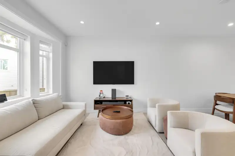 2316 BROCK STREET - photo 3 of 32