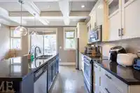 3 3380 FRANCIS CRESCENT - thumbnail 15