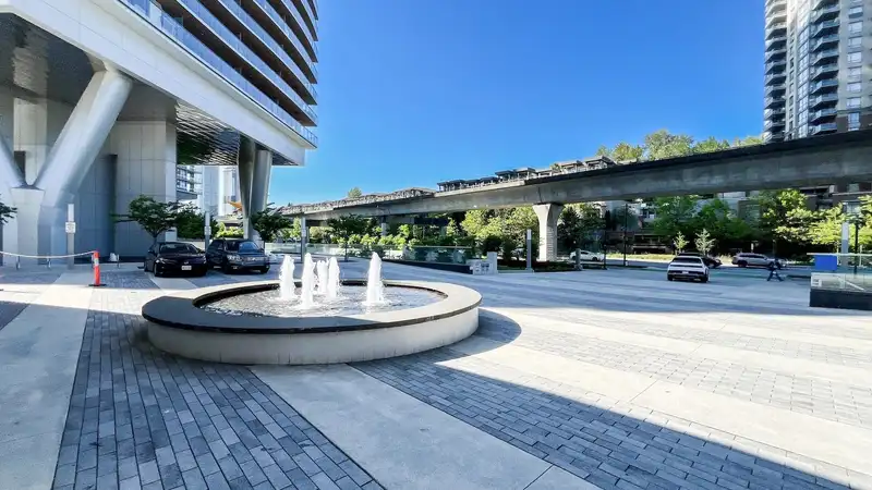 1001 4890 LOUGHEED HIGHWAY - photo 3 of 21