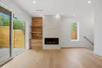 2 2438 E 20TH AVENUE - thumbnail 5